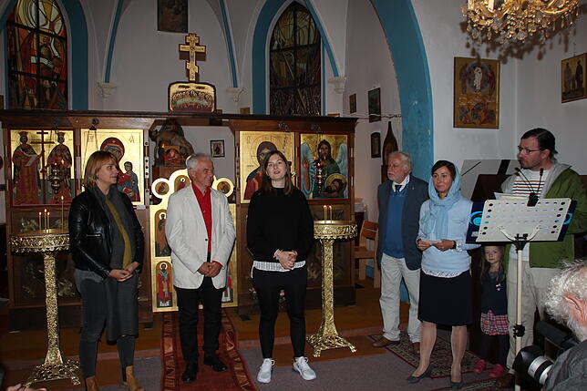 Miglena Abrasheva (Integrationsmanagement Caritasverband), Bernhard Grunewald (2. Vorsitzender InSi) und Marie Marwig (Referat ...