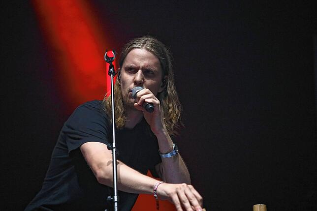 Der isländische Musiker und Sänger Daði Freyr beim Festival.