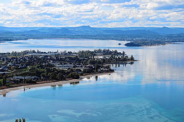 Bild 16: Bodensee oder Kroatien? Wenn Niedrigwasser atemberaubende Farben offenbart