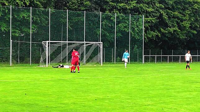Jubel beim SV Aasen nach dem Treffer zum 2:4-Endstand bei der SG Dauchingen/Weilersbach.