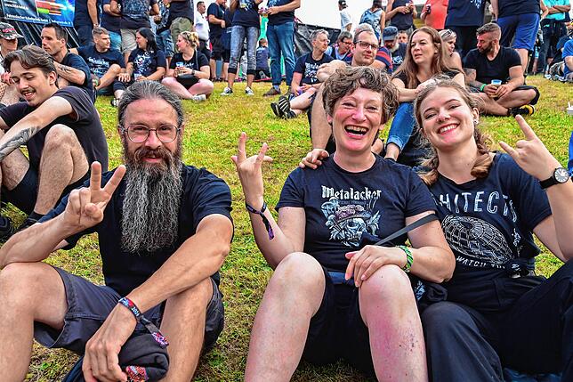 Bild 19: Tausende Metalheads feiern im Schwarzwald
