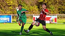 Der TSV Aach-Linz um Johannes Blum (links) ist gegen Immenstaad gefordert, der FC Bodman-Ludwigshafen trifft auf den SC Pfullendorf II.