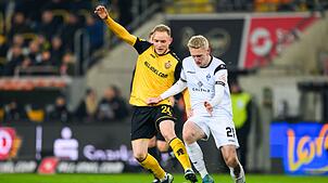 Im Spiel gegen Dresden fielen Waldhof-Fans negativ auf, dafür wird der Verein nun zur Kasse gebeten.