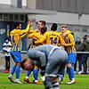 Die Spieler des FC Singen durften im Spiel gegen den SV Denkingen (Torhüter Ingo Schwägler im Vordergrund) sechs Treffer bejubeln.