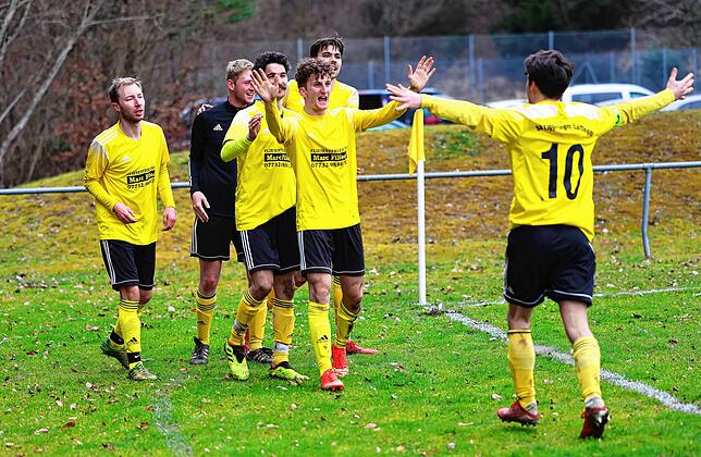 Bild 3: Die besten Bilder der Partie zwischen der SG Liggeringen-Güttingen und dem SC Bankholzen/Moos
