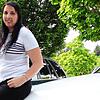 Melanie Fankhauser sitzt auf dem Parkplatz des Singener EKZ auf der Kühlerhaube ihres Lexus IS-F. Die Schweizer Tunerin wehrt sich gegen ...