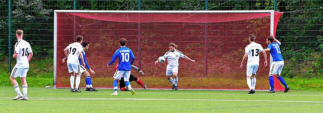 Bild 6: SV 08 Laufenburg II besiegt die SF Schliengen mit 3:2 &ndash; und wir haben Bilder!