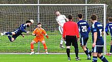 Manuele Laisa (am Ball) vom SV Blau-Weiß Murg hat es diese Woche in unsere Top-Auswahl geschafft.