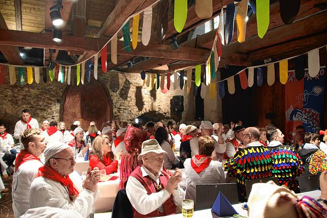 Verleihung des Heringsesserordens am Schmutzige Dunschdig gehört zu den gut besuchten Traditionsveranstaltungen der Waldshuter Fasnacht.