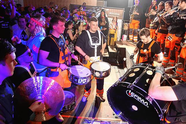 Bild 11: Wikinger feiern Riesenparty zum 40. Geburtstag