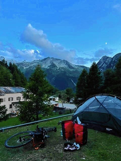 Unterwegs mit dem Rad, übernachtet Svenja Huneck im Zelt. Dabei hat sie sich immer sicher gefühlt.