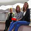 Silvia Probst, Stefanie Stelter und Anna Bich (von links) tragen die Waldshut-Tiengen Socken, welche in diesem Jahr in der ...