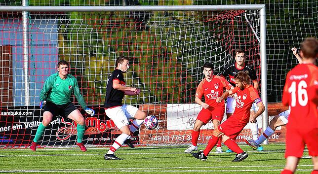 Bild 8: FC Tiengen 08 feiert 8:0-Kantersieg beim FC Rot-Weiß Weilheim &ndash; und wir haben Bilder!