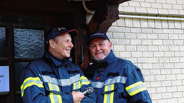 Kommandant Gerd Wimmer und Bürgermeister Rudolf Fluck (von links), hier im Bild bei der Hauptprobe 2024. Foto: Putschbach