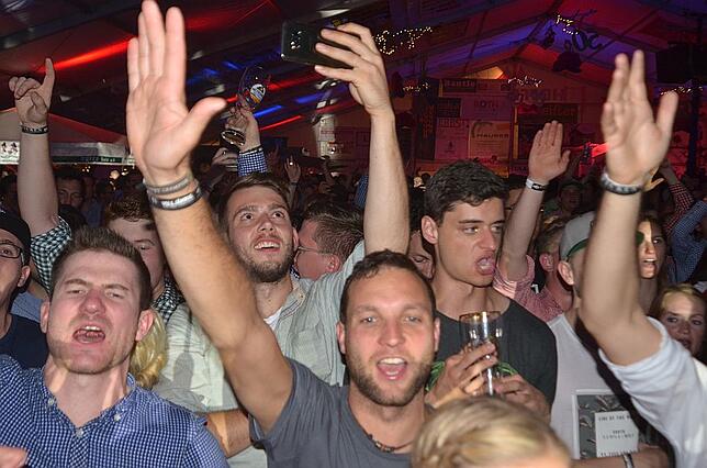 Bild 5: Bilder: Erntedankfest in Weiler startet mit einer großen Party