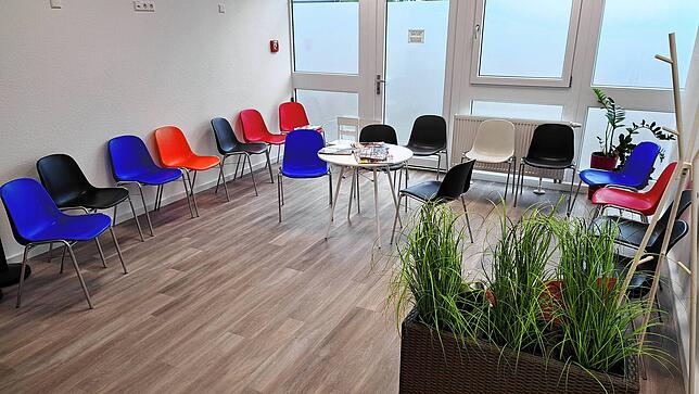 Ein Blick ins noch leere Wartezimmer der MVZ-Allgemeinmediziner.