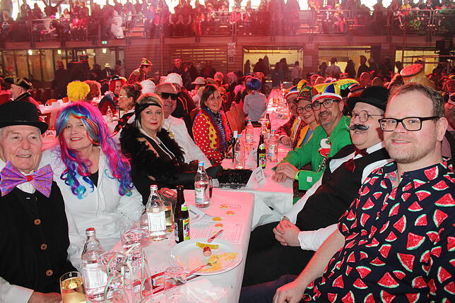 Bild 30: Fasnacht in Stockach: Narrengericht 2025 – Zuschauer feiern mit tollen Bildern!
