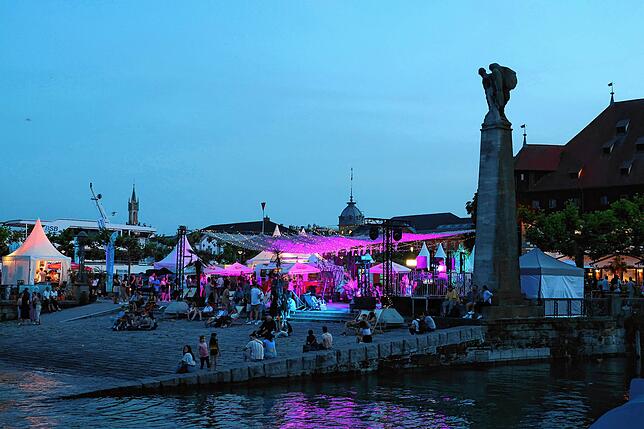 Bild 2: Party bis in die Nacht: Die besten Bilder von der Bodenseewoche in Konstanz