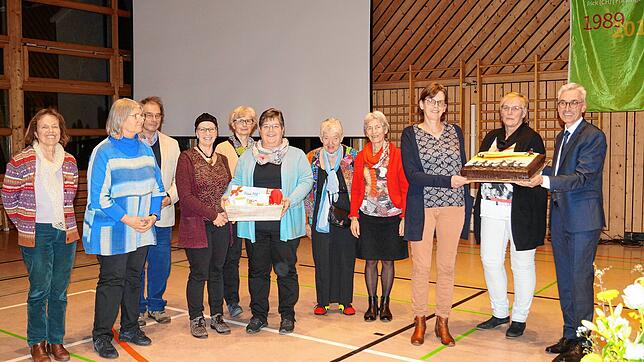 Beim Neujahrsempfang gab es eine Geldspritze plus Kuchen für die Bürgerinitiativen &bdquo;Kaffeetass und sonst noch was&ldquo; sowie die ...