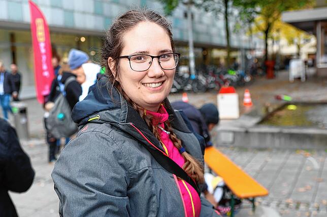 Bild 26: Der Augustinerplatz ist beim verkaufsoffenen Sonntag in der Hand der Vereine