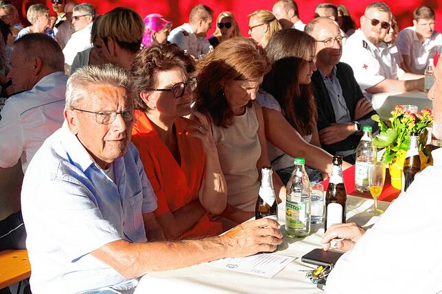 Bild 7: Bilder von der Feier für die Radolfzeller Hilfsorganisationen
