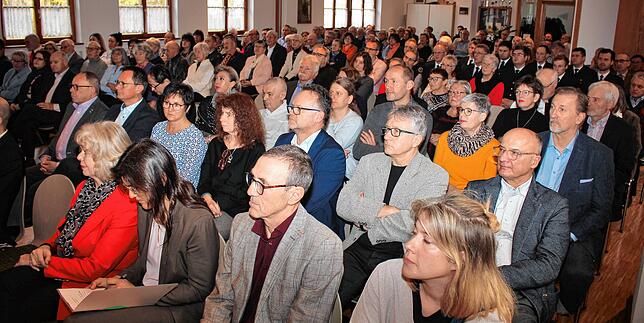 Großes Interesse herrschte beim Neujahrsempfang im Singener Stadtteil Bohlingen. Mehr als 150 Gäste kamen im Gemeindehaus zusammen.