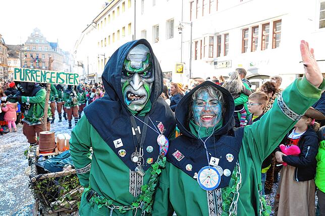 Bild 17: Konstanzer Fasnachtsumzug 2025: Altstadt ist in Narrenhand