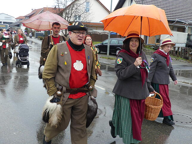 Bild 8: Rathaussturm in Ahausen: Die beeindruckendsten Bilder des Fasnacht-Spektakels in 2025