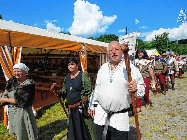 Bild 34: Festbeginn in Brigachtal: Viel Remmidemmi bei der 38. Auflage des Brigachtaler Dorffestes