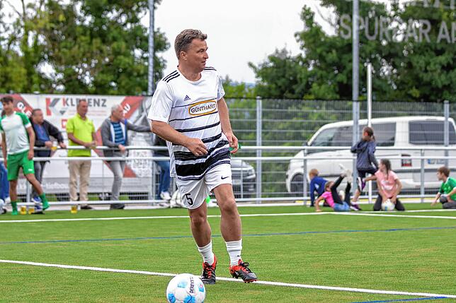 Bild 36: Legenden-Spiel beim SV Rheintal endet 5:5 – wir haben Fotos!