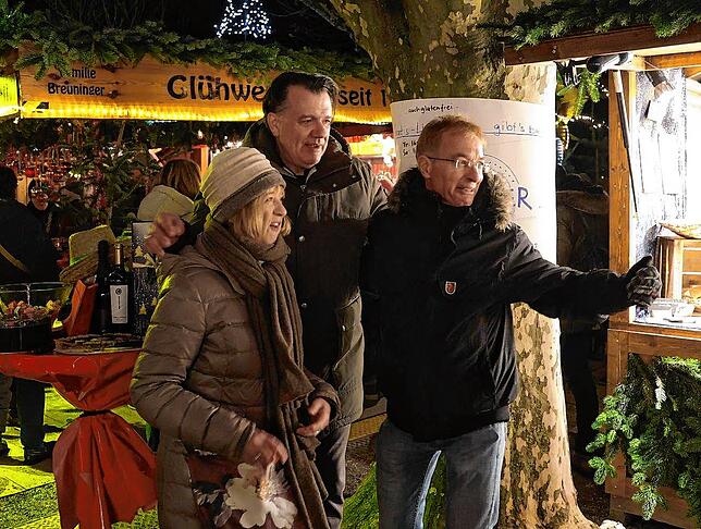 Bild 7: Der Hincooker backt für die Konstanzer Tafel: Bilder der Spendenaktion auf dem Weihnachtsmarkt