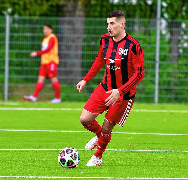 Zwei Tore zum Saisondebüt: Nagip Bujupi – hier ein Archivfoto – stand dem SV Jestetten beim FC Schlüchttal zur Verfügung. Seine Tore ...