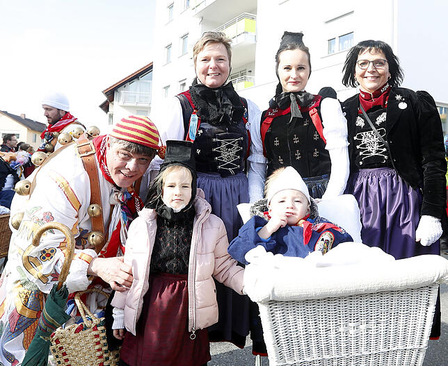 Bild 11: Bilder vom Kinderumzug in der Donaueschinger Innenstadt