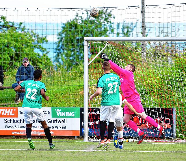 Bild 38: FC Zell macht sein Meisterstück mit dem 6:0 beim FC RW Weilheim &ndash; und wir haben Bilder!