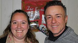 Franziska Schwarz (stellvertretende Vorsitzende) und Salvatore Princiotta (Beisitzer) wurden wiedergewählt. Foto: Marianne Bader