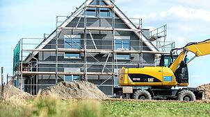 Der Bau eines Eigenheims erfordert einen langen Atem. Relativ zu Beginn des Vorhabens sollte ein Baugrundgutachten klären, wie der Boden ...