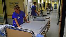 Noch immer sind die Kliniken im Pandemiebetrieb, hier ein Archivbild aus dem Klinikum Konstanz. Bild: Andreas Schuler