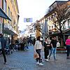 Der erste verkaufsoffene Sonntag in diesem Jahr konnte bei bestem Wetter viele Besucher in die Radolfzeller Innenstadt und in die ...