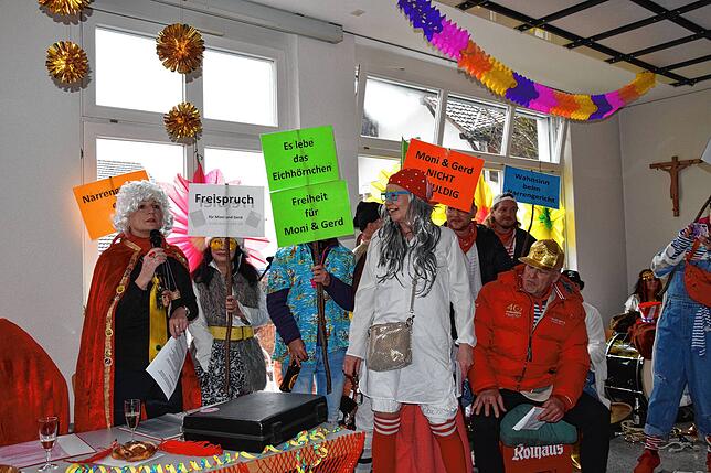 Bild 15: Bilder vom Weilheimer Narrengericht: Fasnet in voller Farbenpracht erleben