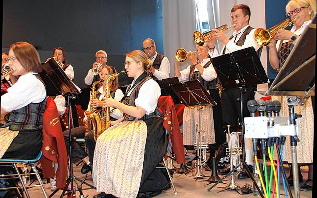 Der Musikverein Illmensee spielt bei der Herdwanger Dorfhockete zum Frühschoppen ein abwechslungsreiches Programm.
