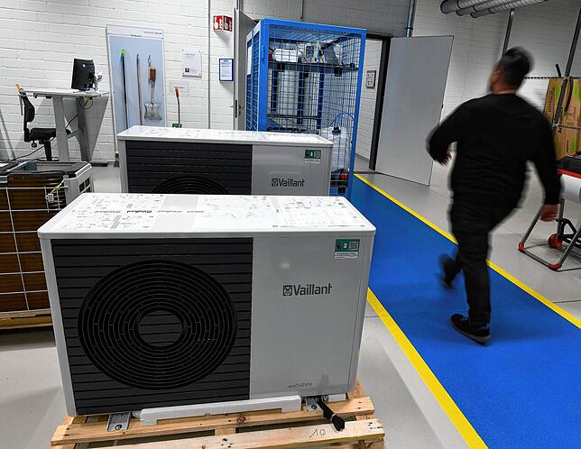 Damit eine Wärmepumpe optimal arbeitet, sollte das Gebäude vorher gut gedämmt werden.