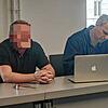 Der angeklagte Zirkusdirektor (links) mit seinem Verteidiger Kolja Prieß