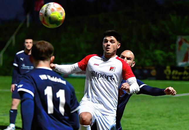 Bild 46: VfB Waldshut feiert 9:0-Kantersieg beim FC Rot-Weiß Weilheim &ndash; und wir haben Bilder!