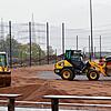Bauarbeiten sind im Zeitplan: Beim SV Niederhof wird seit Jahren viel bewegt, aktuell im Helmut-Baumann-Stadion, in dem künftig auf ...