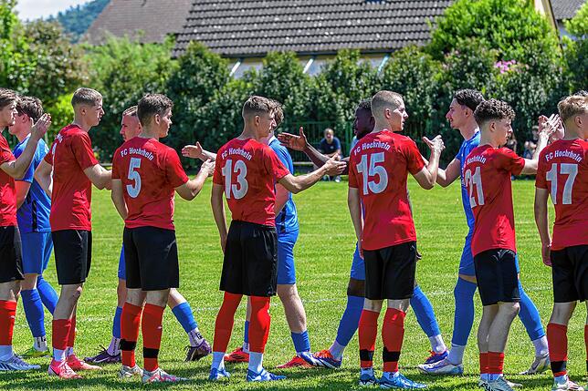 Bild 4: TuS Stetten siegt mit 2:1 beim FC Hochrhein – und wir haben Fotos!