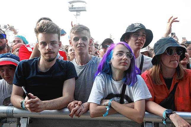 Bild 10: RIN rappt am Sonntag beim Southside-Festival