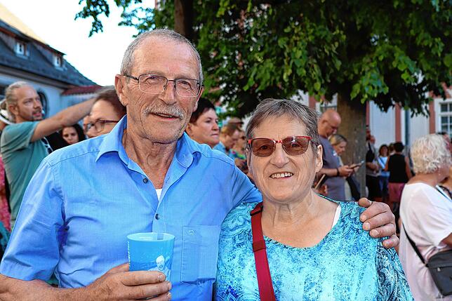 Werner und Heidemarie Wißner aus Lörrach sind das erste Mal bei Samu Haber, besuchen aber jedes Jahr ein Konzert in der Region.