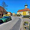 Gefährlich: In dieser Kurve ist die Kippenhauser Straße oft zugeparkt, außerdem gilt dort Tempo 50. Die Stadt will beim Landratsamt nun ...