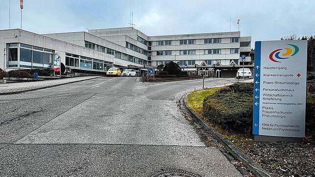 Die Coronastation im Schwarzwald-Baar-Klinikum in Donaueschingen füllt sich immer mehr. 111 Covid-19 Patienten liegen im Krankenhaus, 16 ...