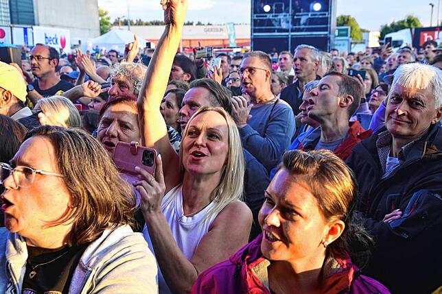 Bild 12: Einfach Zucker: Ben Zucker beim Sommersound VS